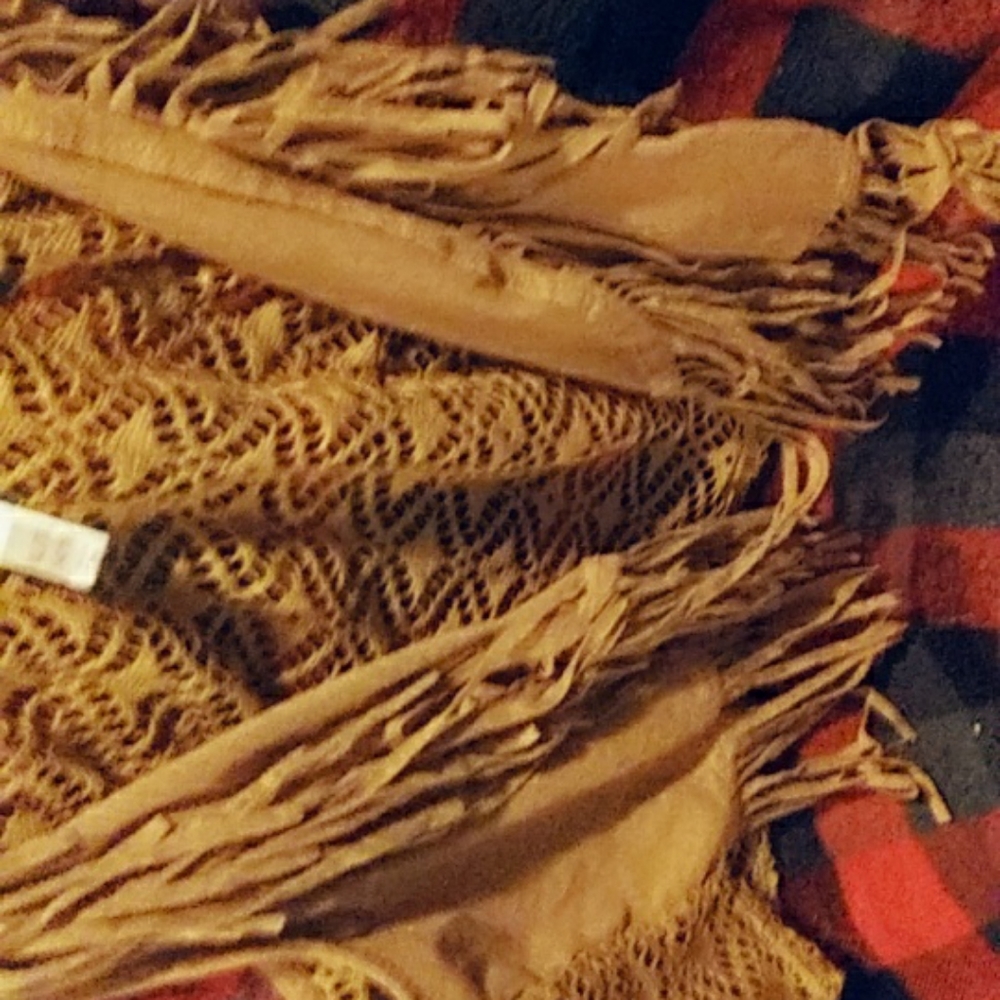 Cuuuute Fringe Top